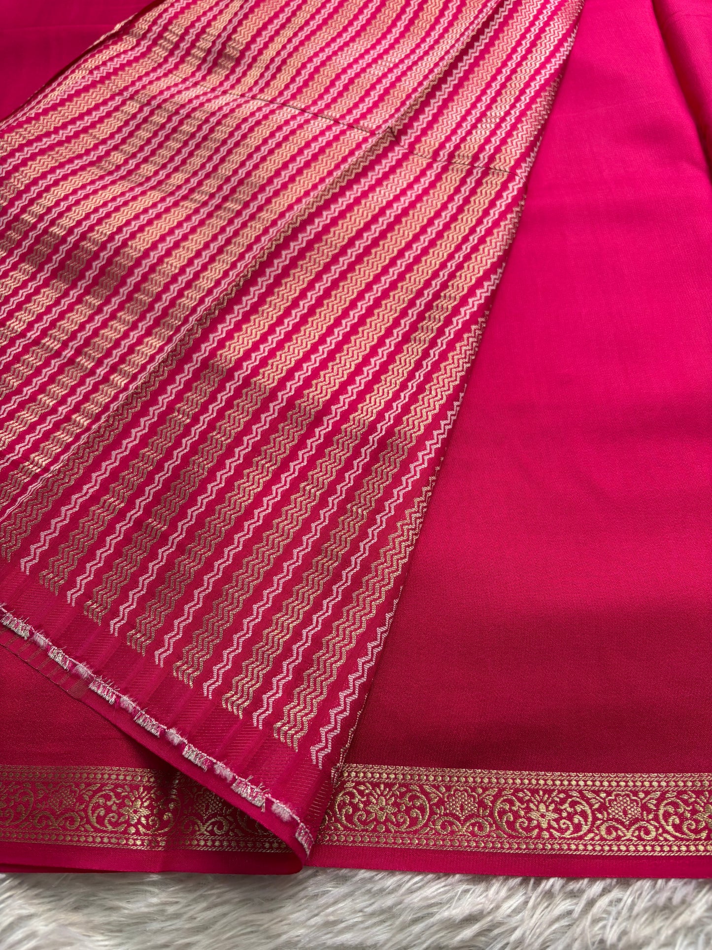 NYD126 : Solid Rani pink