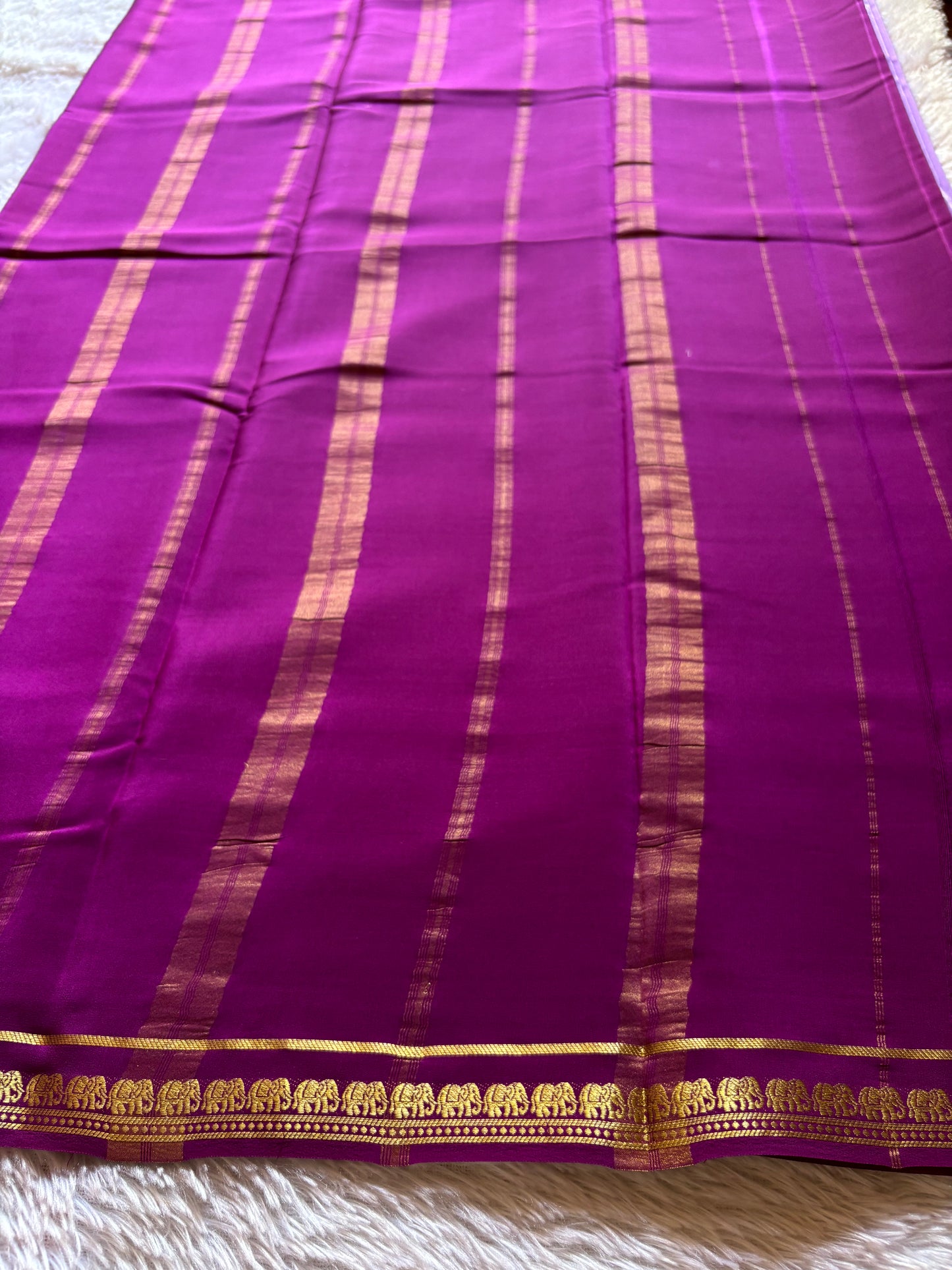 Gamani (2D) : Lavender-magenta