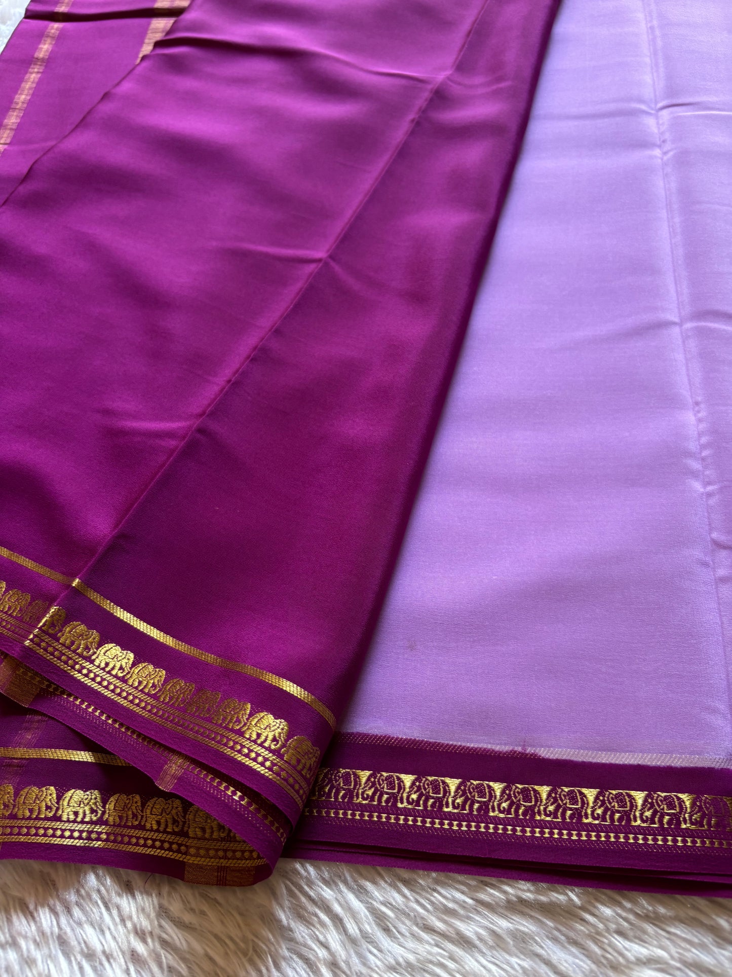 Gamani (2D) : Lavender-magenta