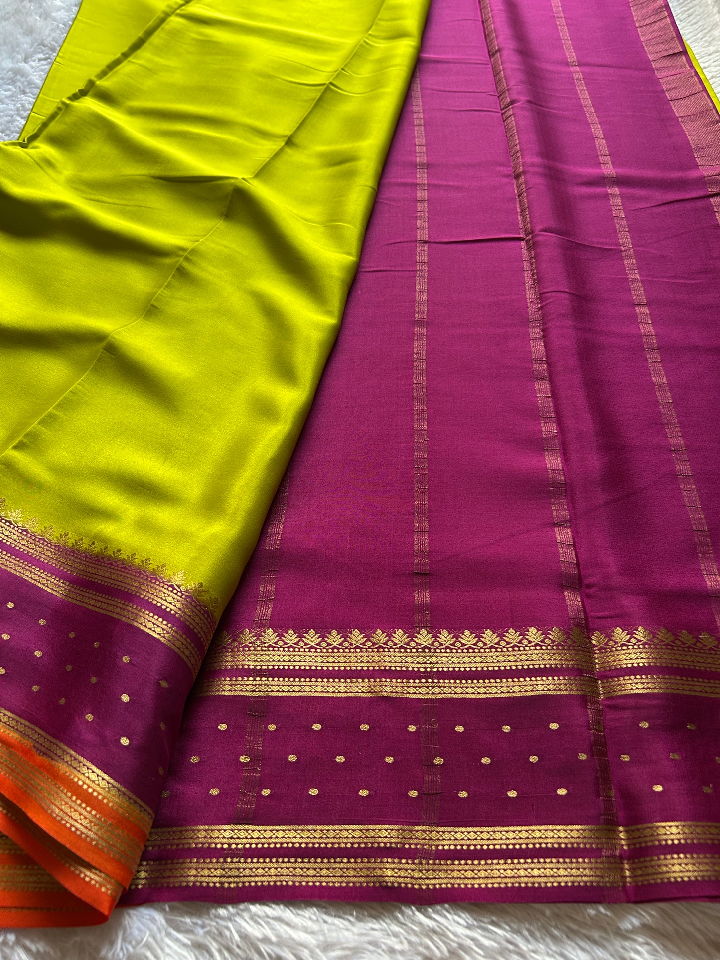 Drishti (3D) : Olive-magenta-orange