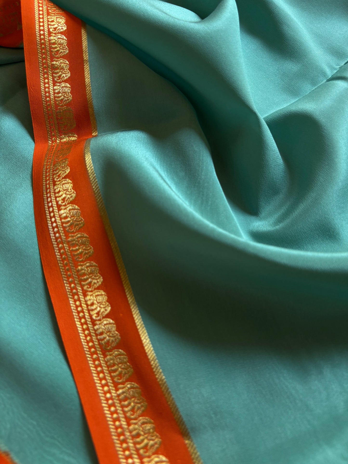 Gamani (2D) : Sea green-orange