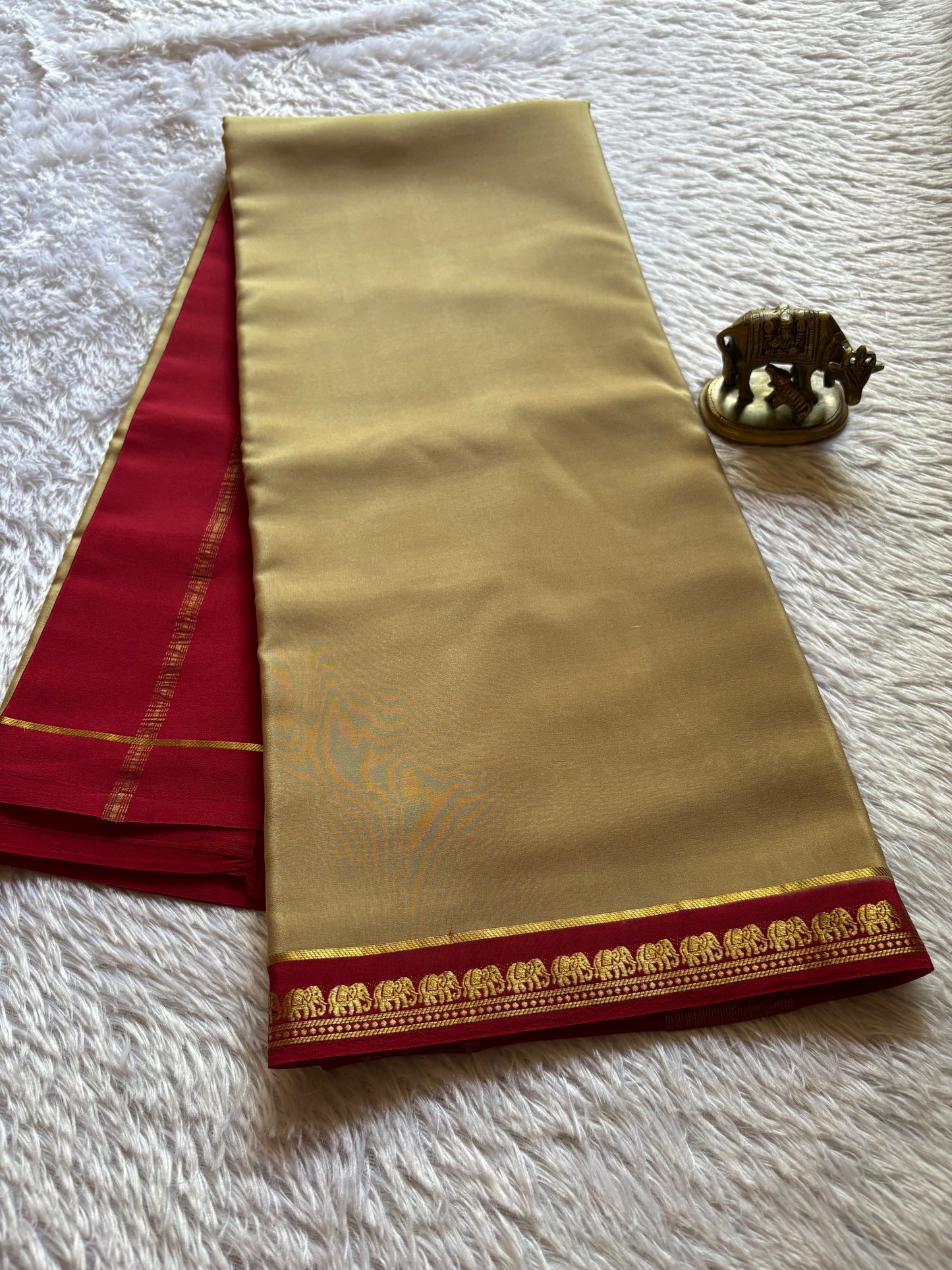Gamani (2D) : Beige-red
