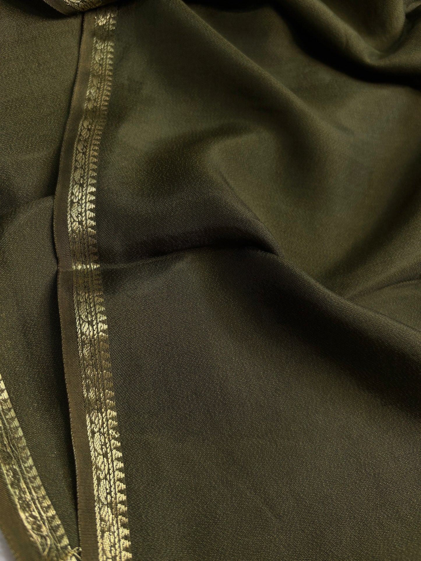 NYD125 : Solid Brownish green