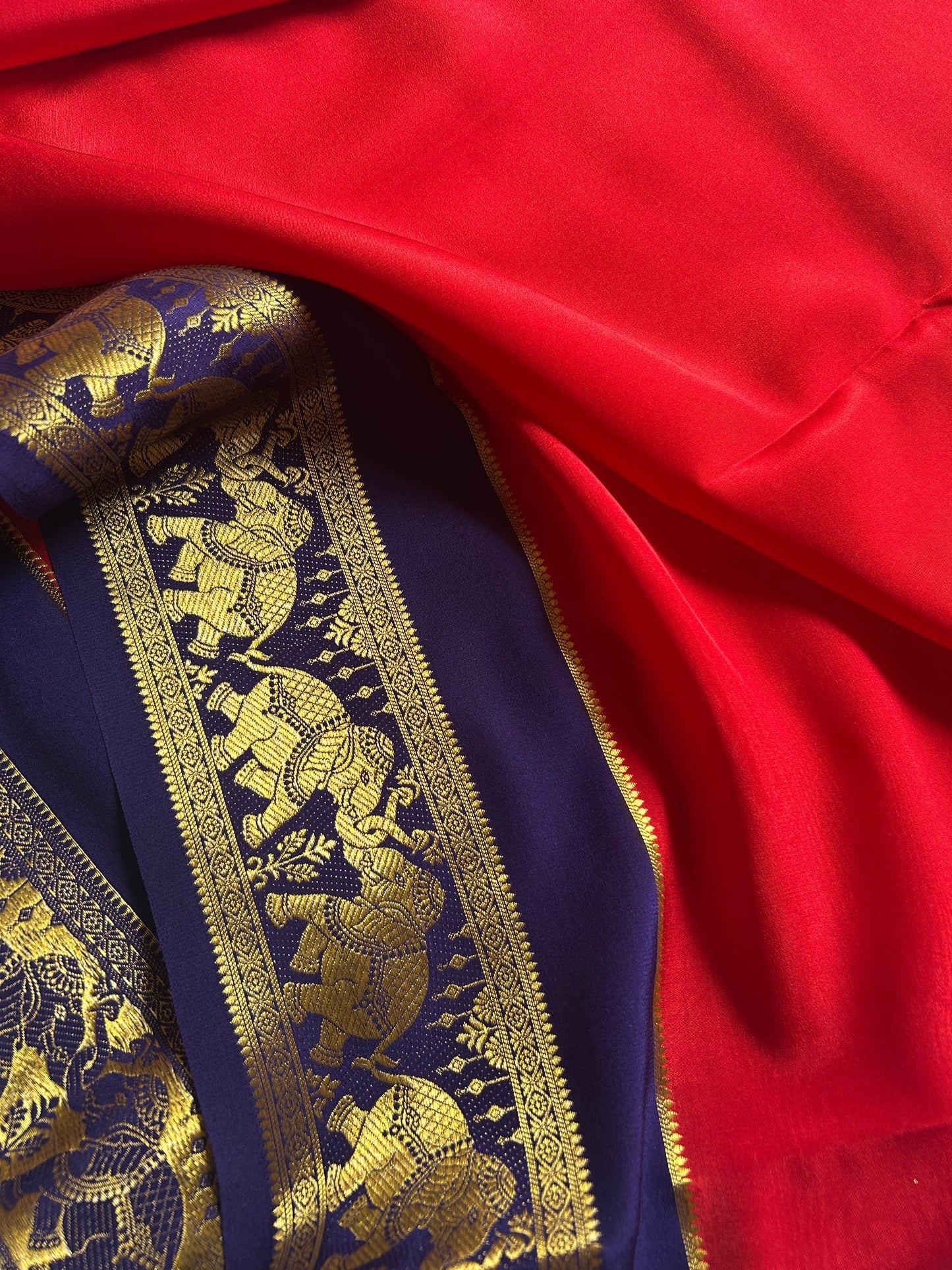 Airavati (2D) : Red-dark blue