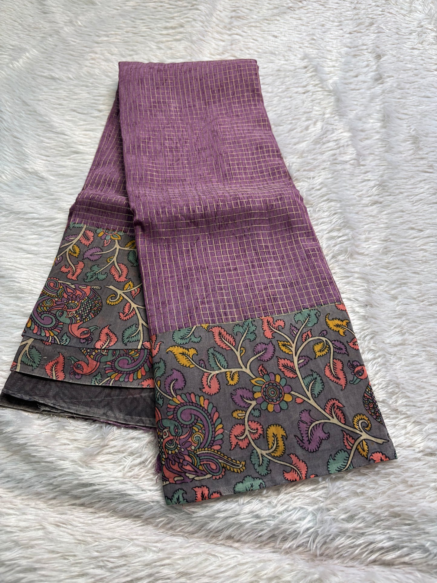NYD130 (2D) : Mauve-grey