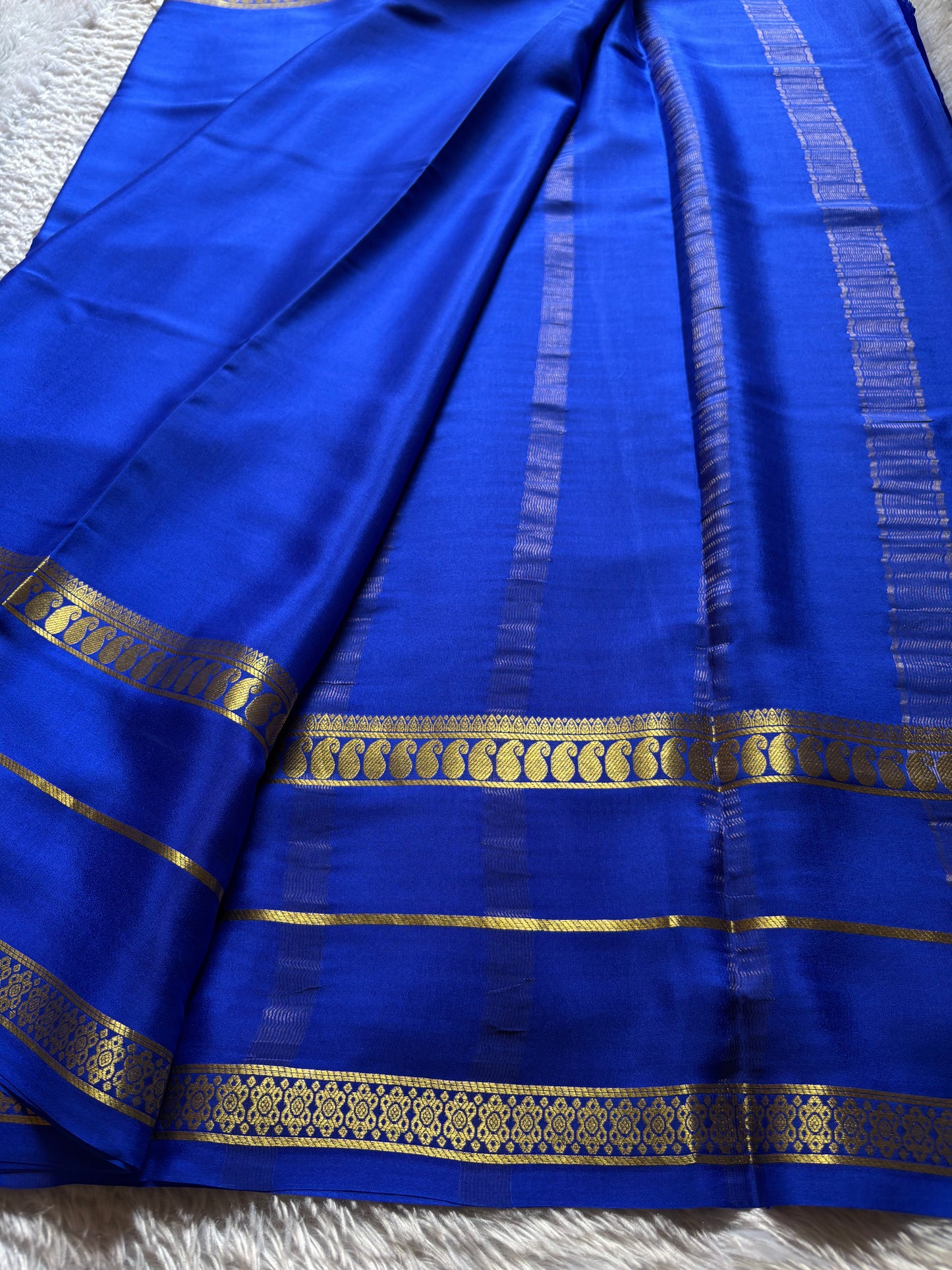 Malini : Solid Royal blue