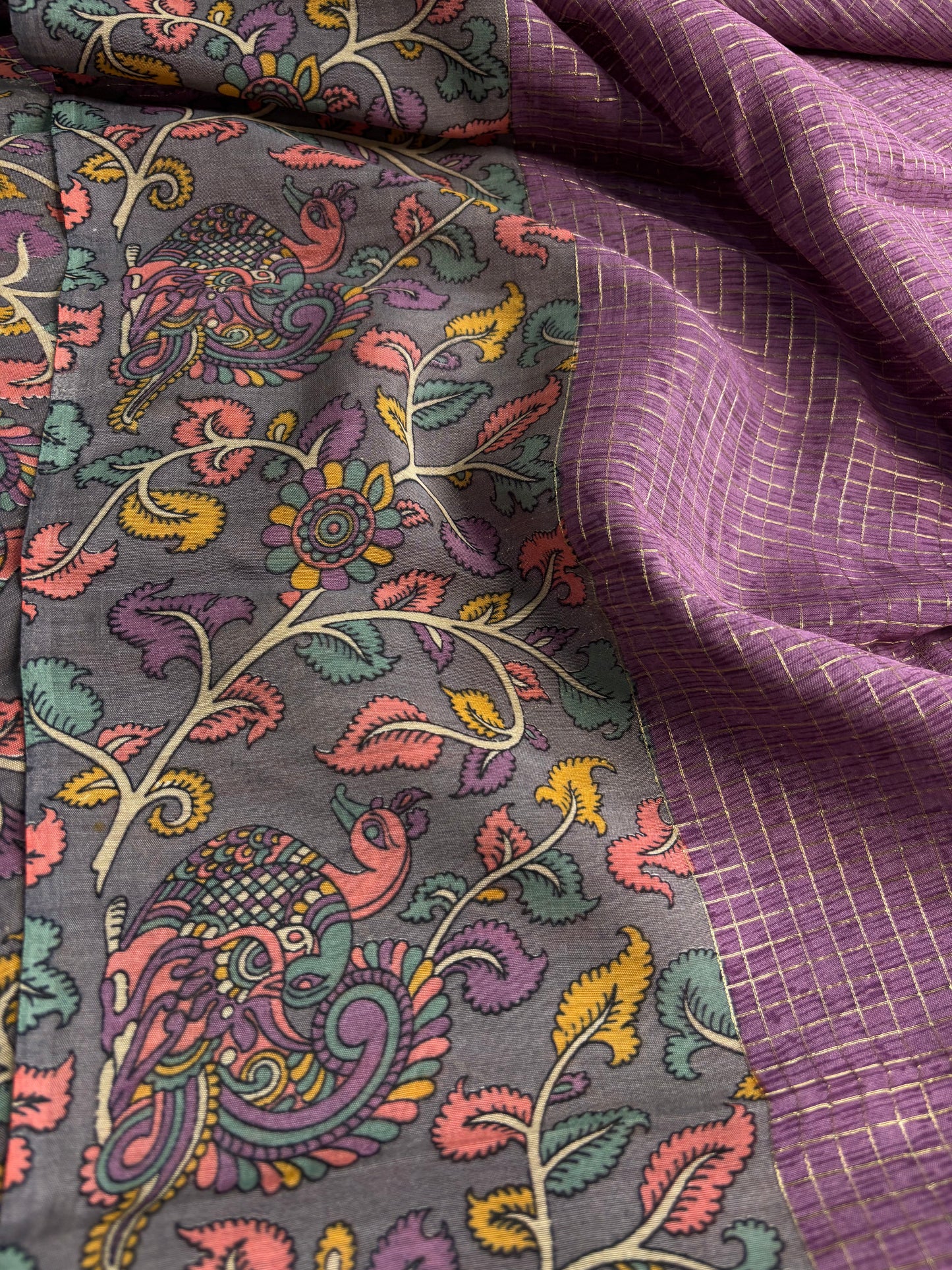 NYD130 (2D) : Mauve-grey