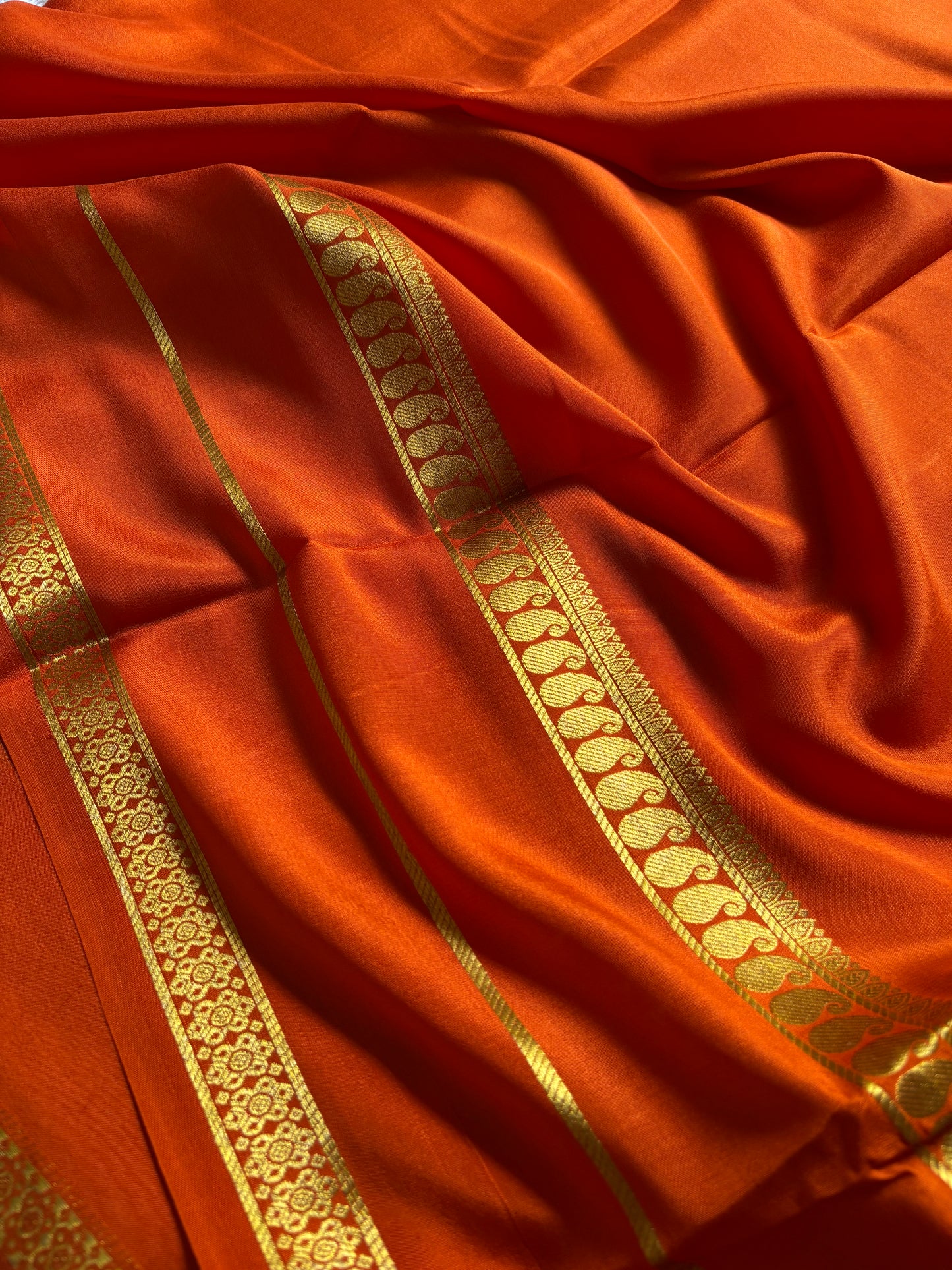 Malini : Solid Orange