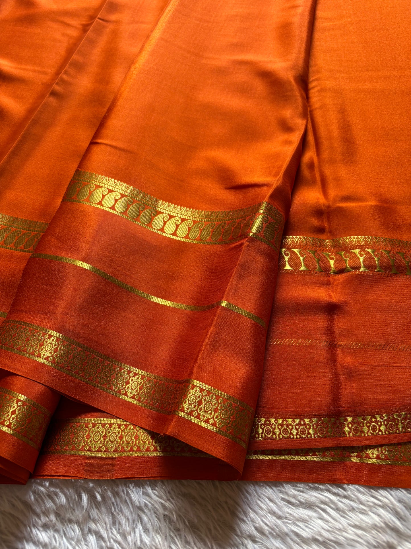 Malini : Solid Orange