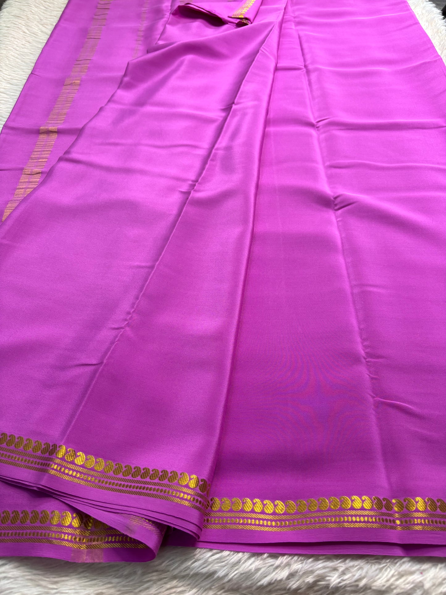 Nirmala : Solid Bright magenta