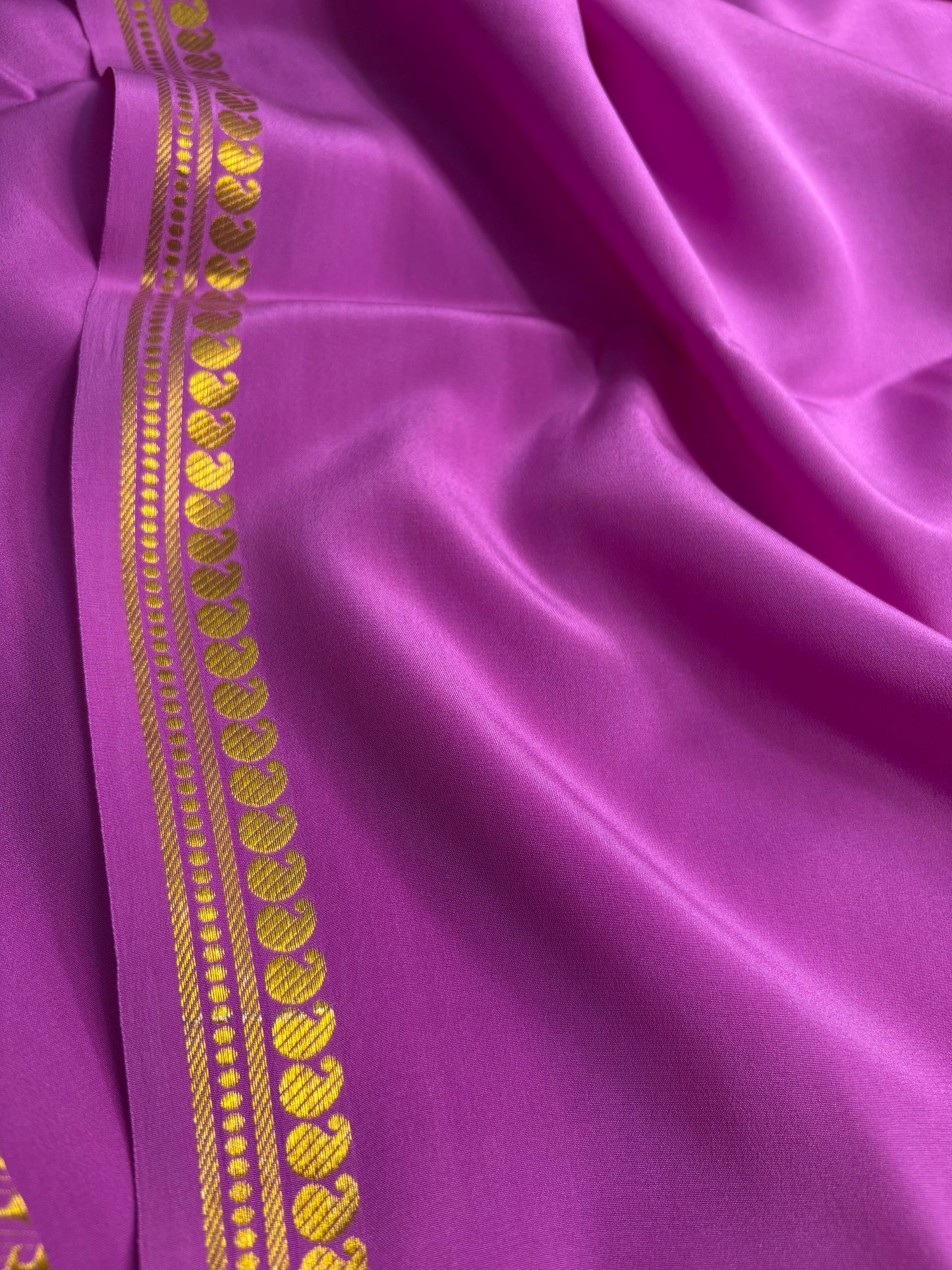 Nirmala : Solid Bright magenta