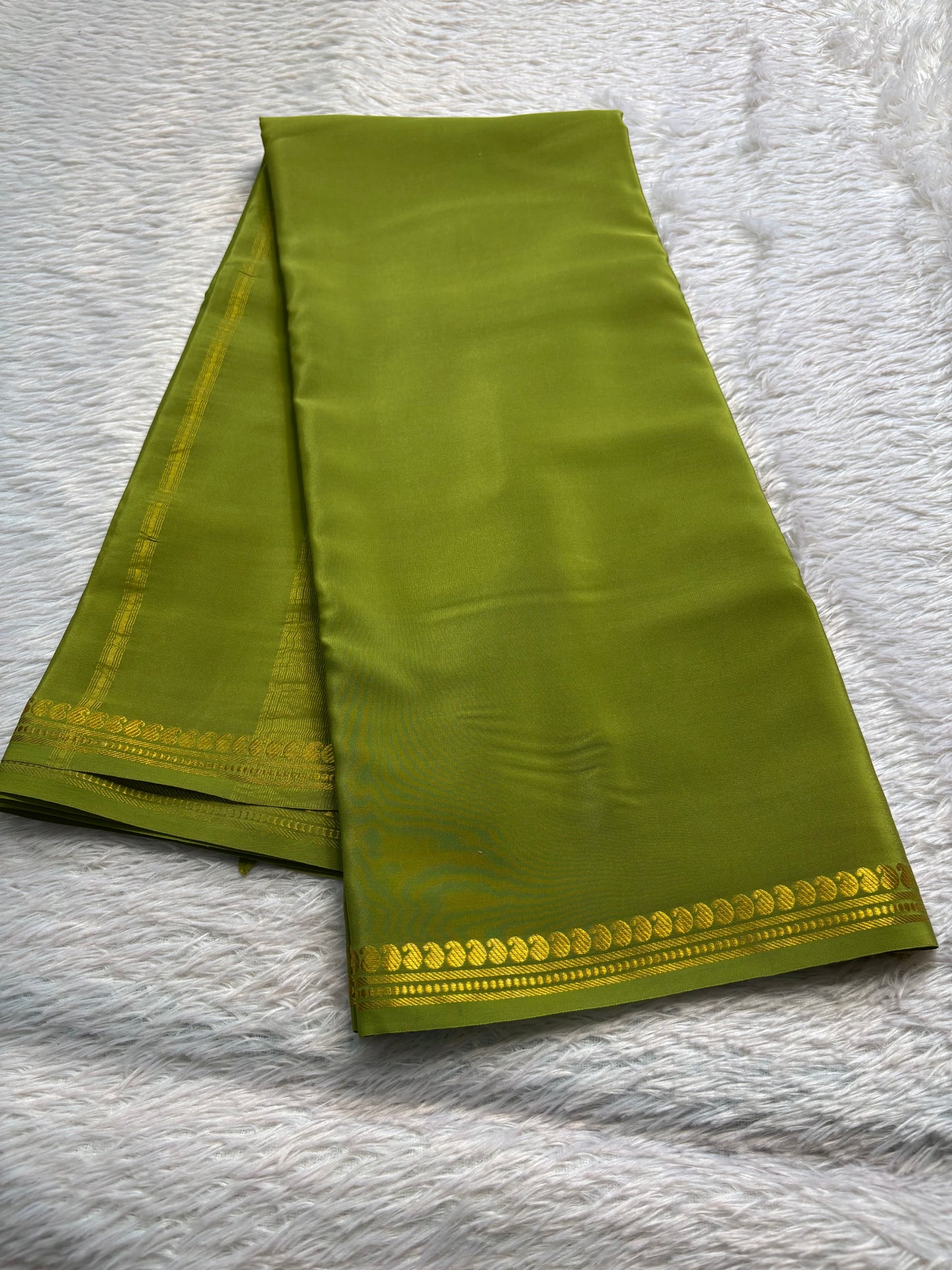 Nirmala : Solid Olive
