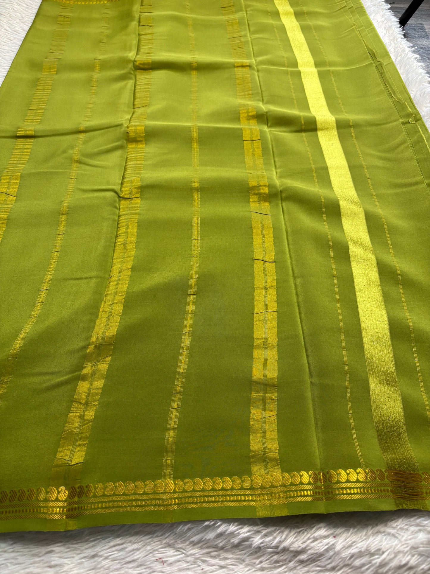 Nirmala : Solid Olive