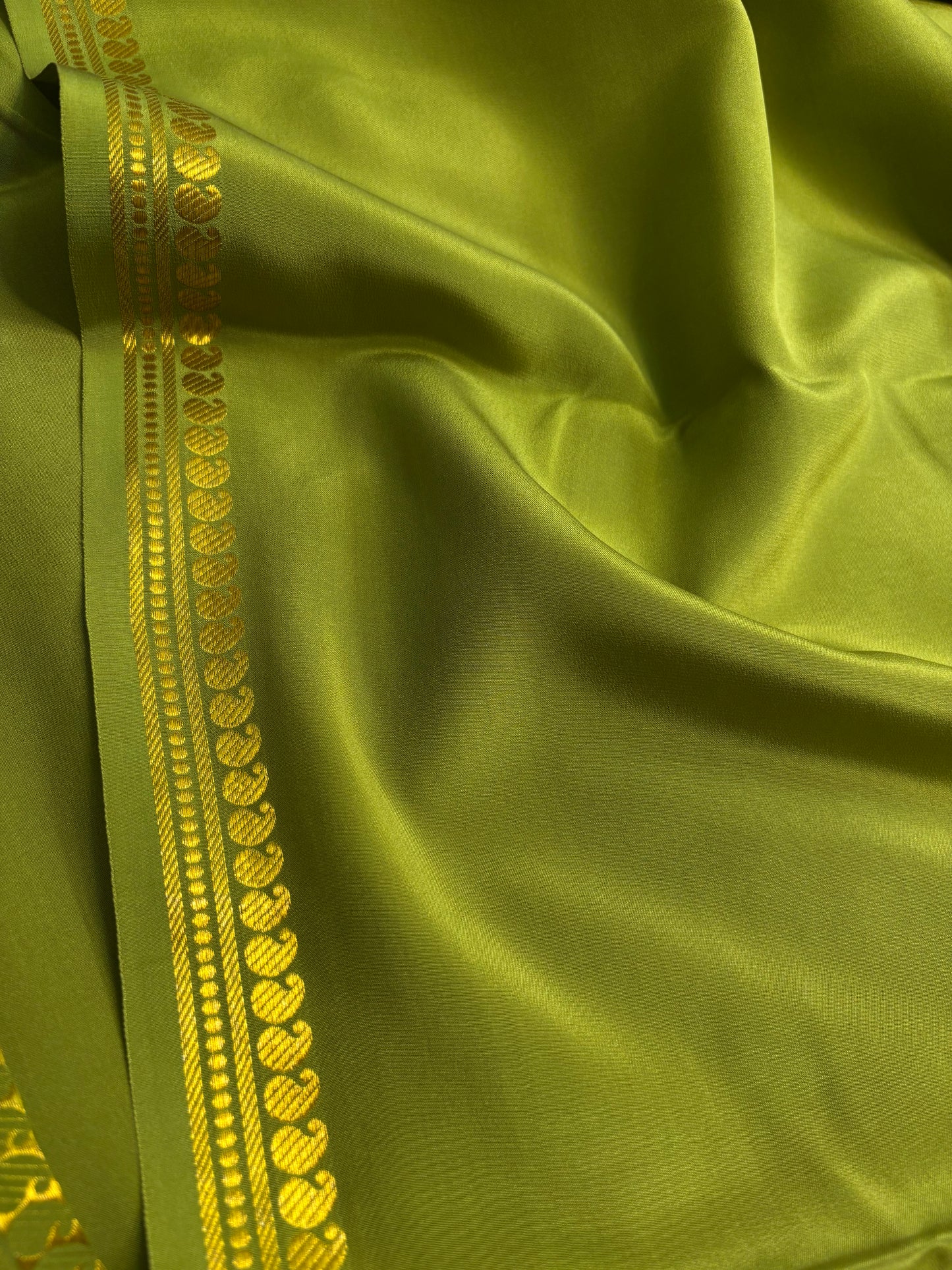 Nirmala : Solid Olive