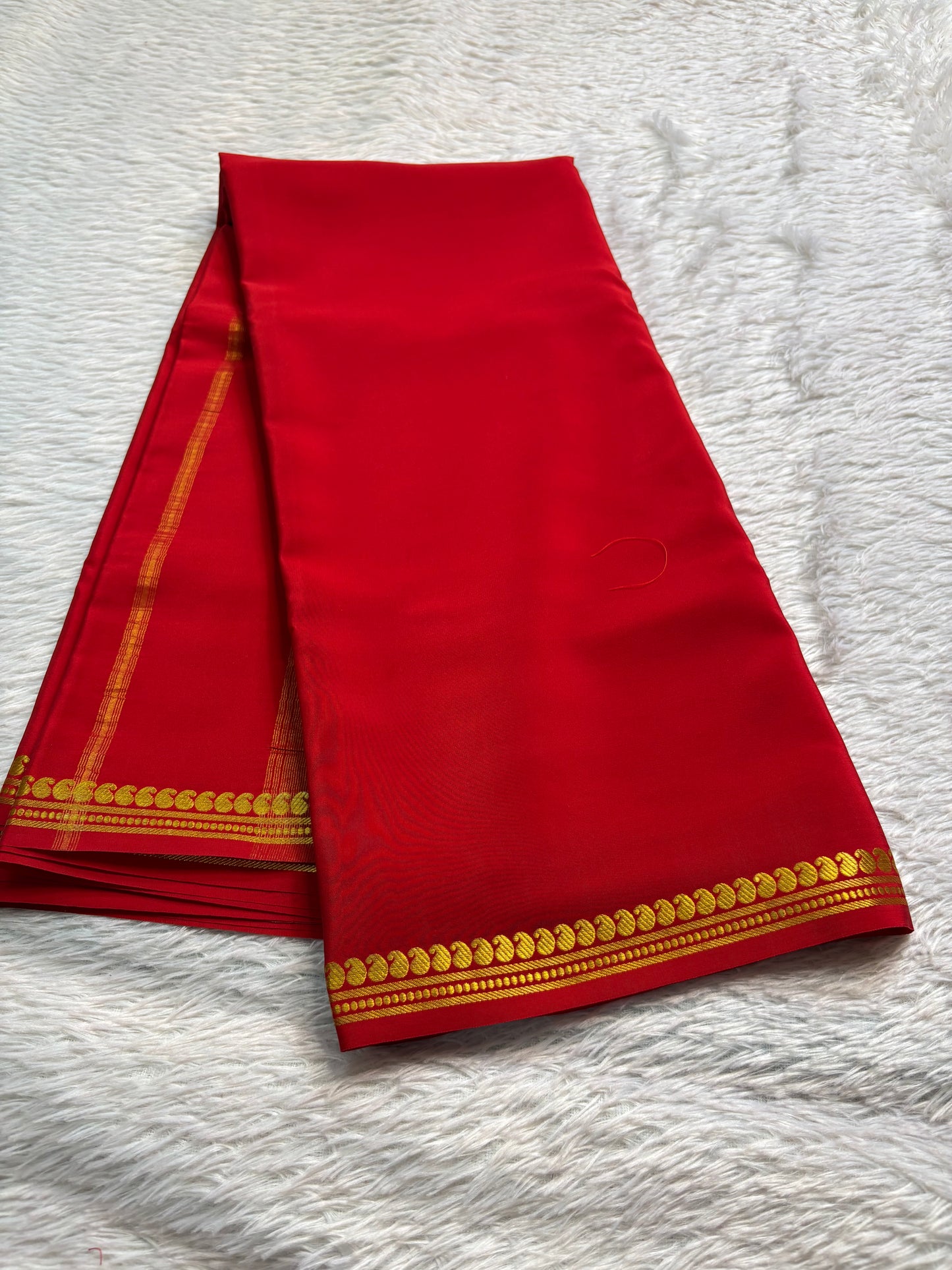 Nirmala : Solid Red