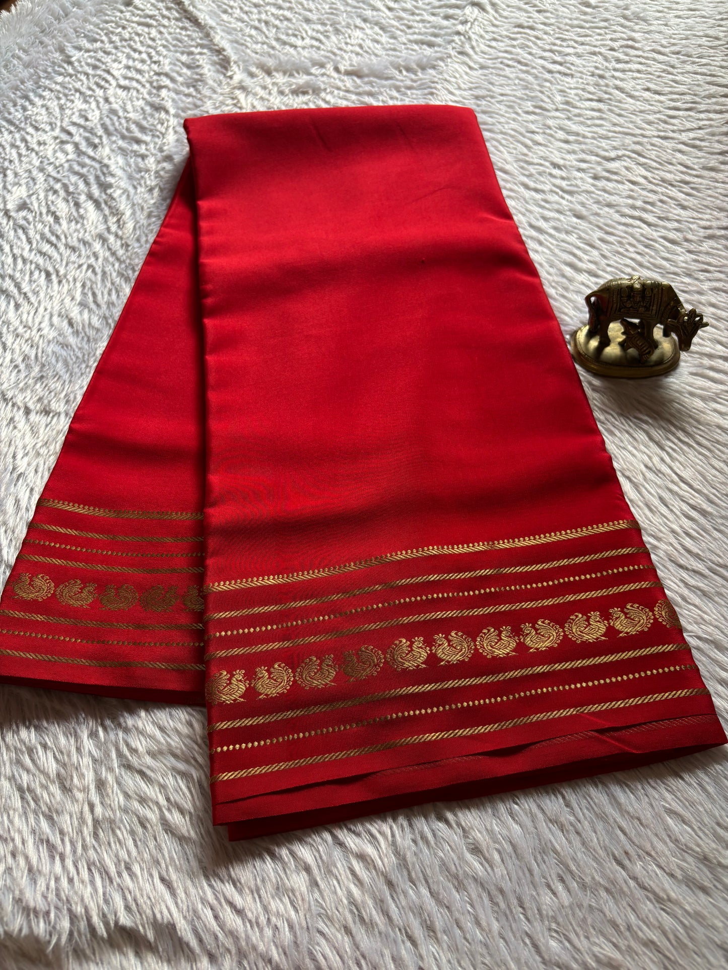 Hamsini : Solid Red
