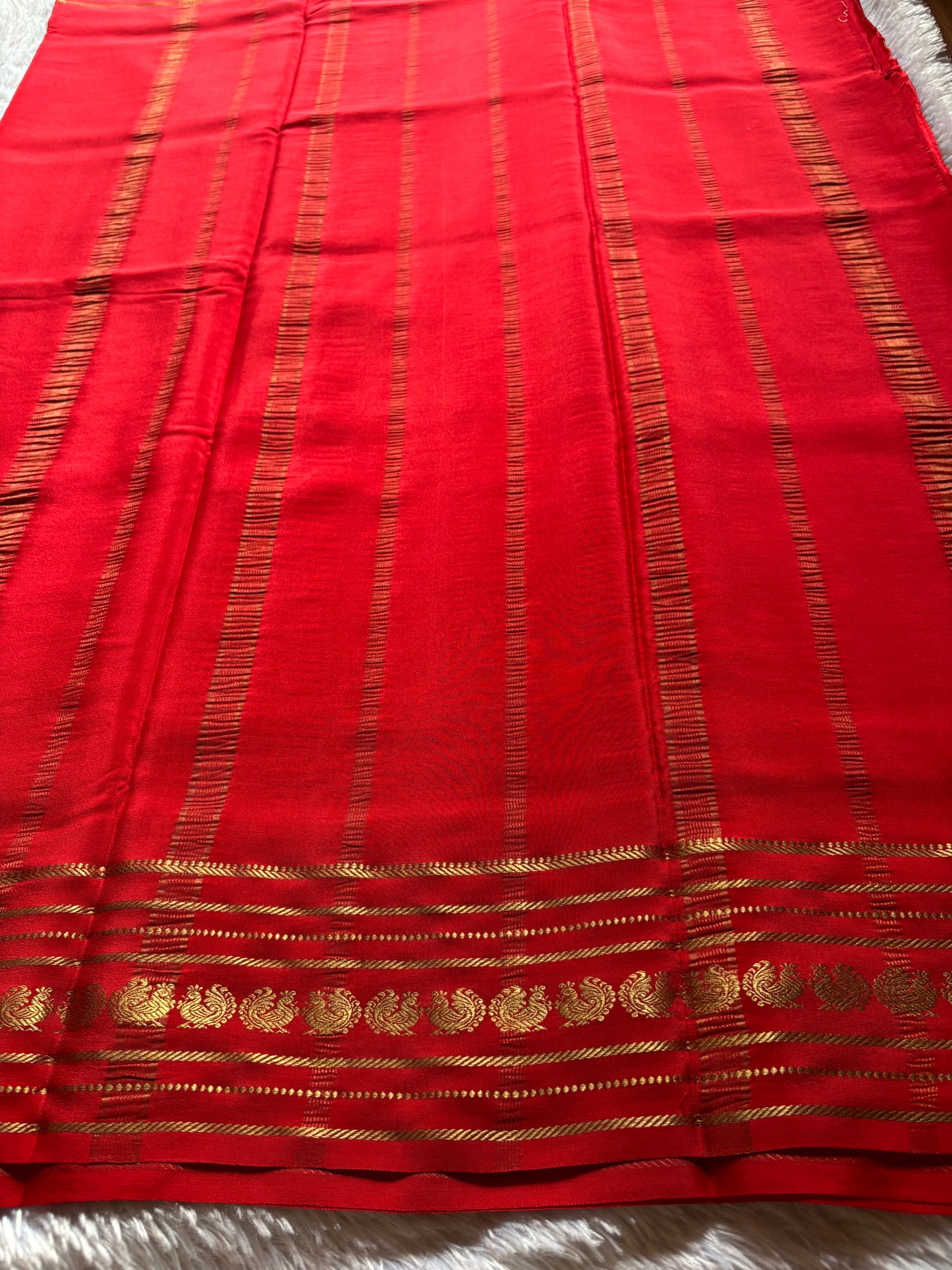Hamsini : Solid Red