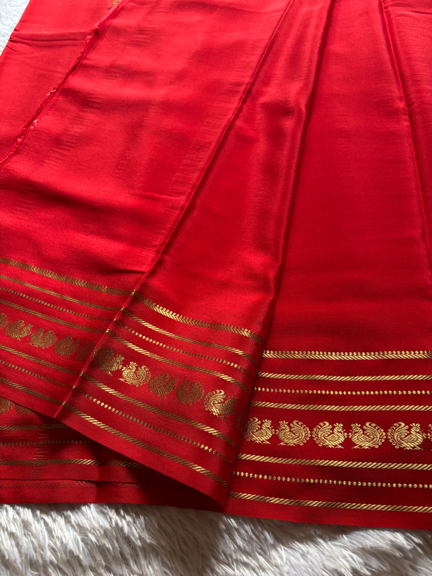 Hamsini : Solid Red