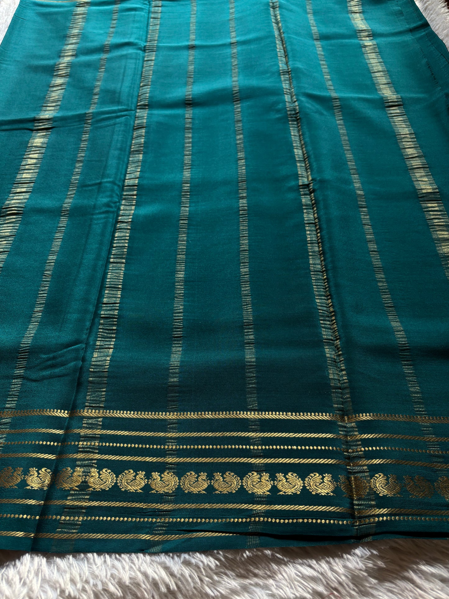 Hamsini : Solid Teal green