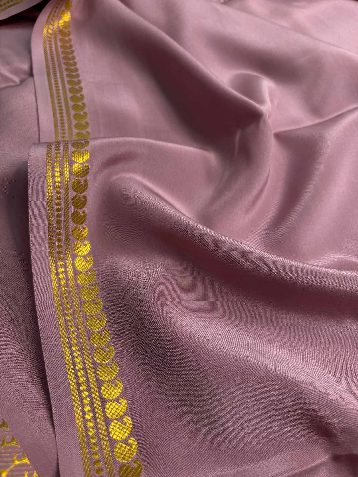 Nirmala : Solid Mauve