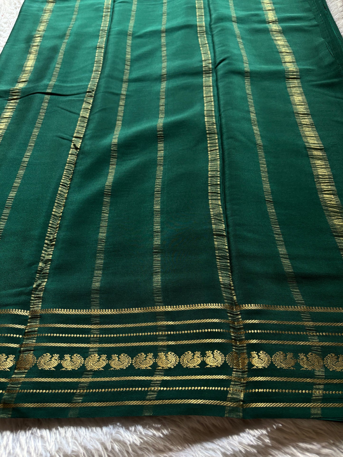 Hamsini : Solid Dark green