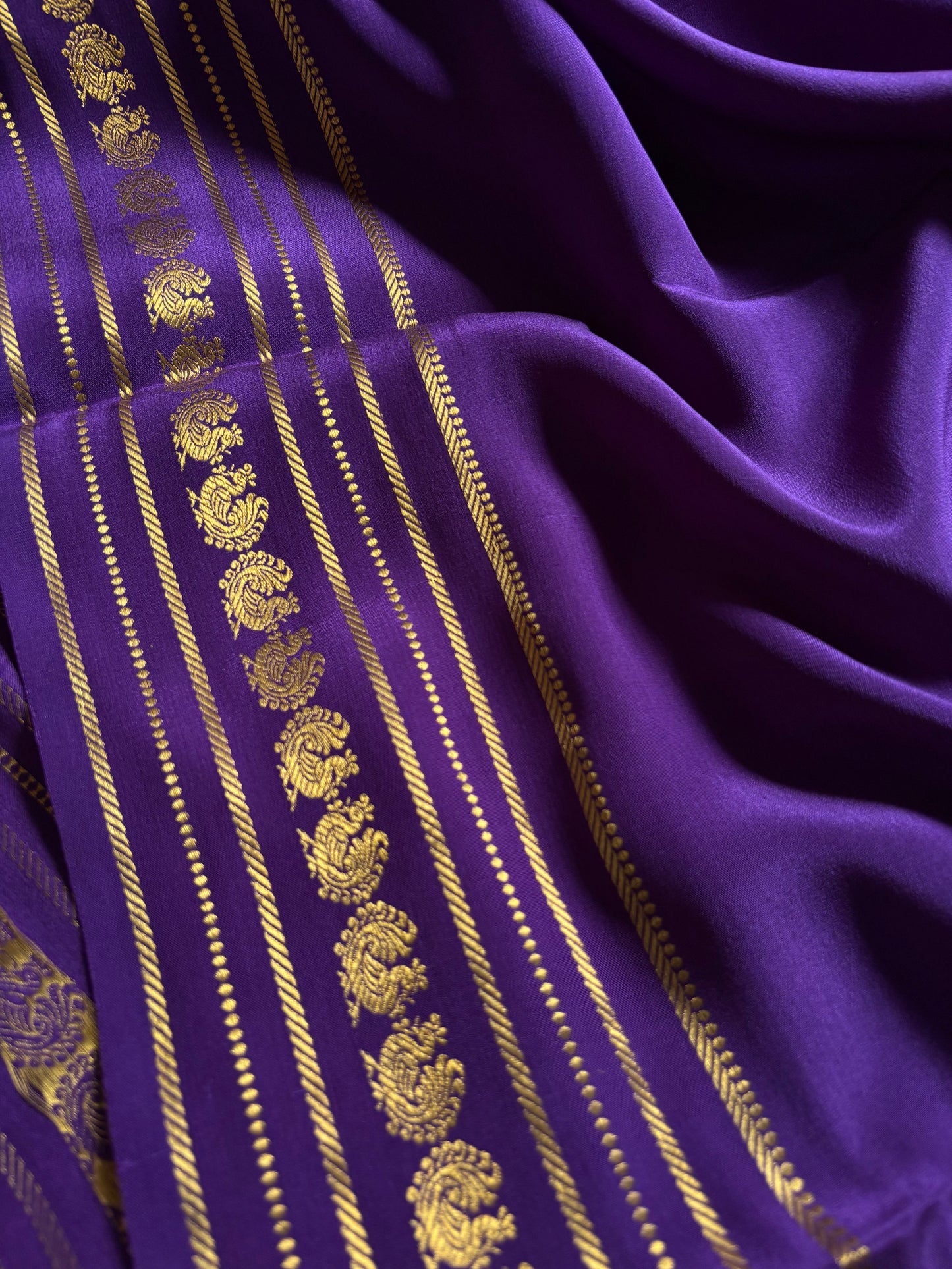 Hamsini : Solid Violet