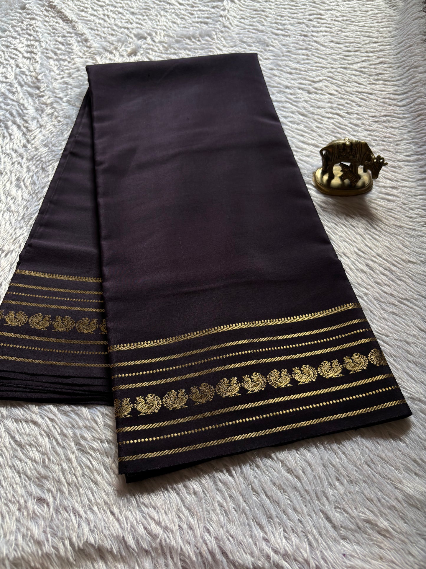 Hamsini : Solid Blackish brown