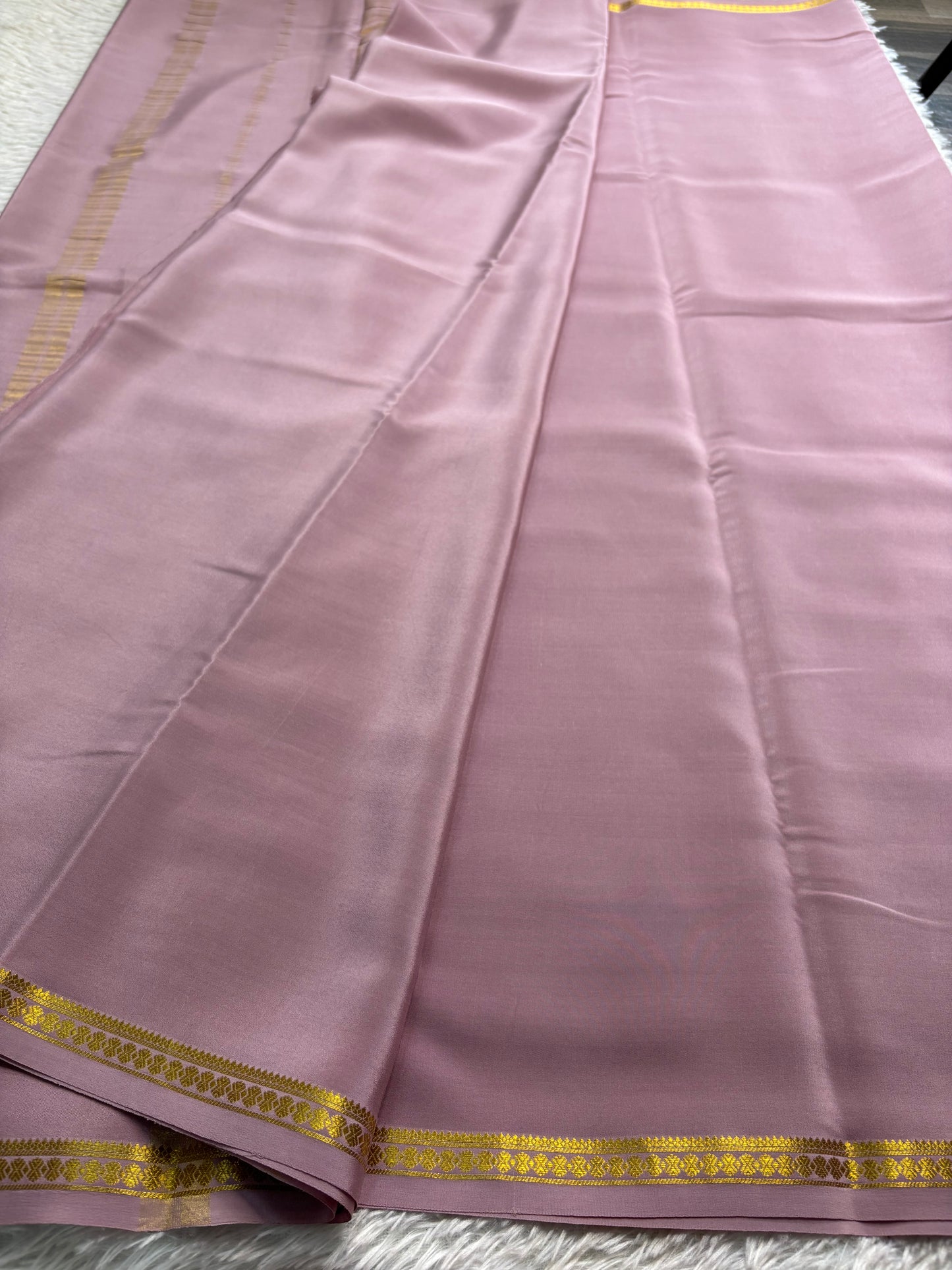 Ratna : Solid Mauve
