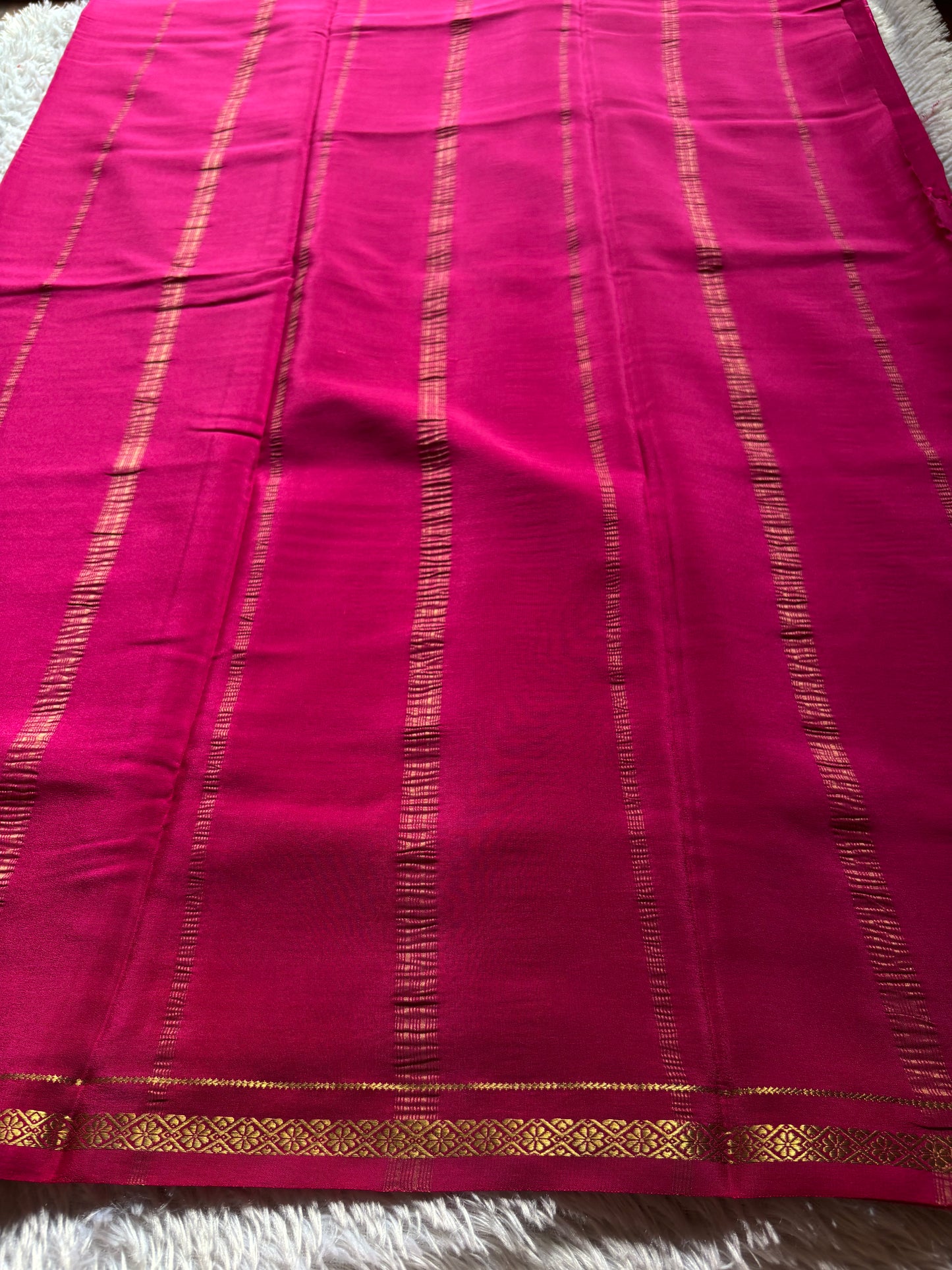 Aparanji : Solid Rani pink