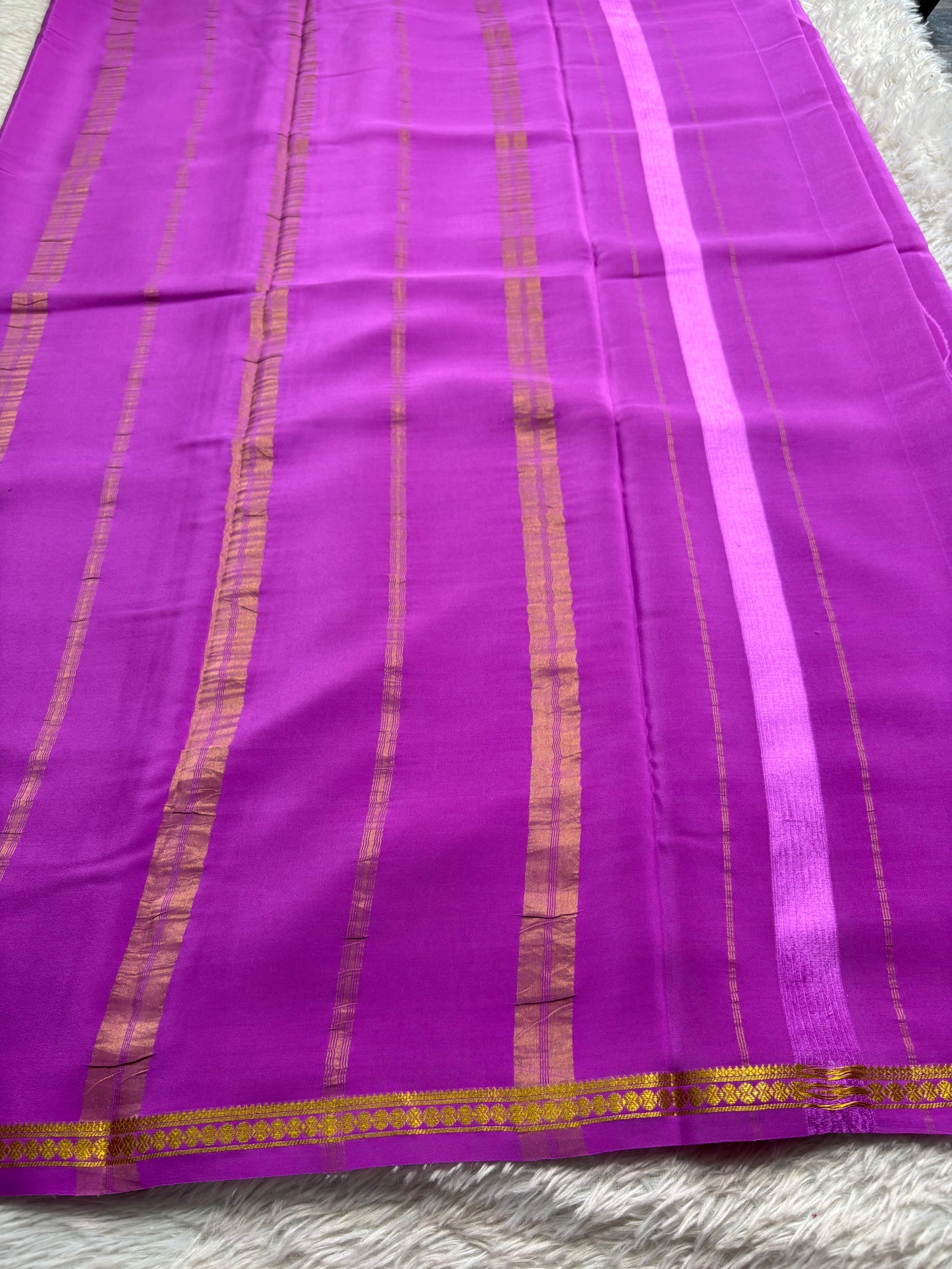 Ratna : Solid Magenta