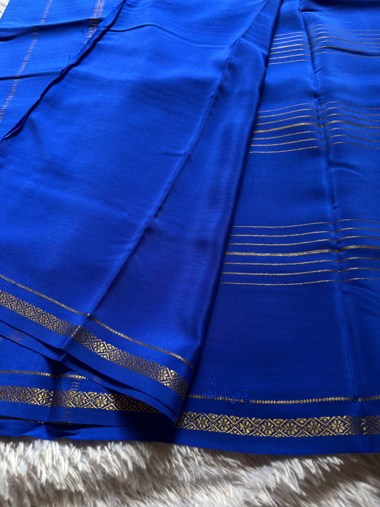 Aparanji : Solid Royal blue