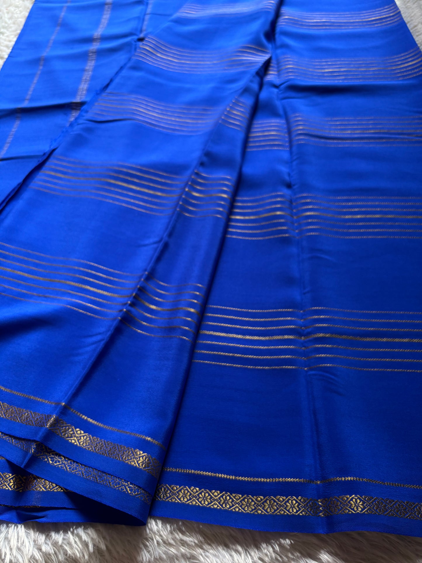 Aparanji : Solid Royal blue