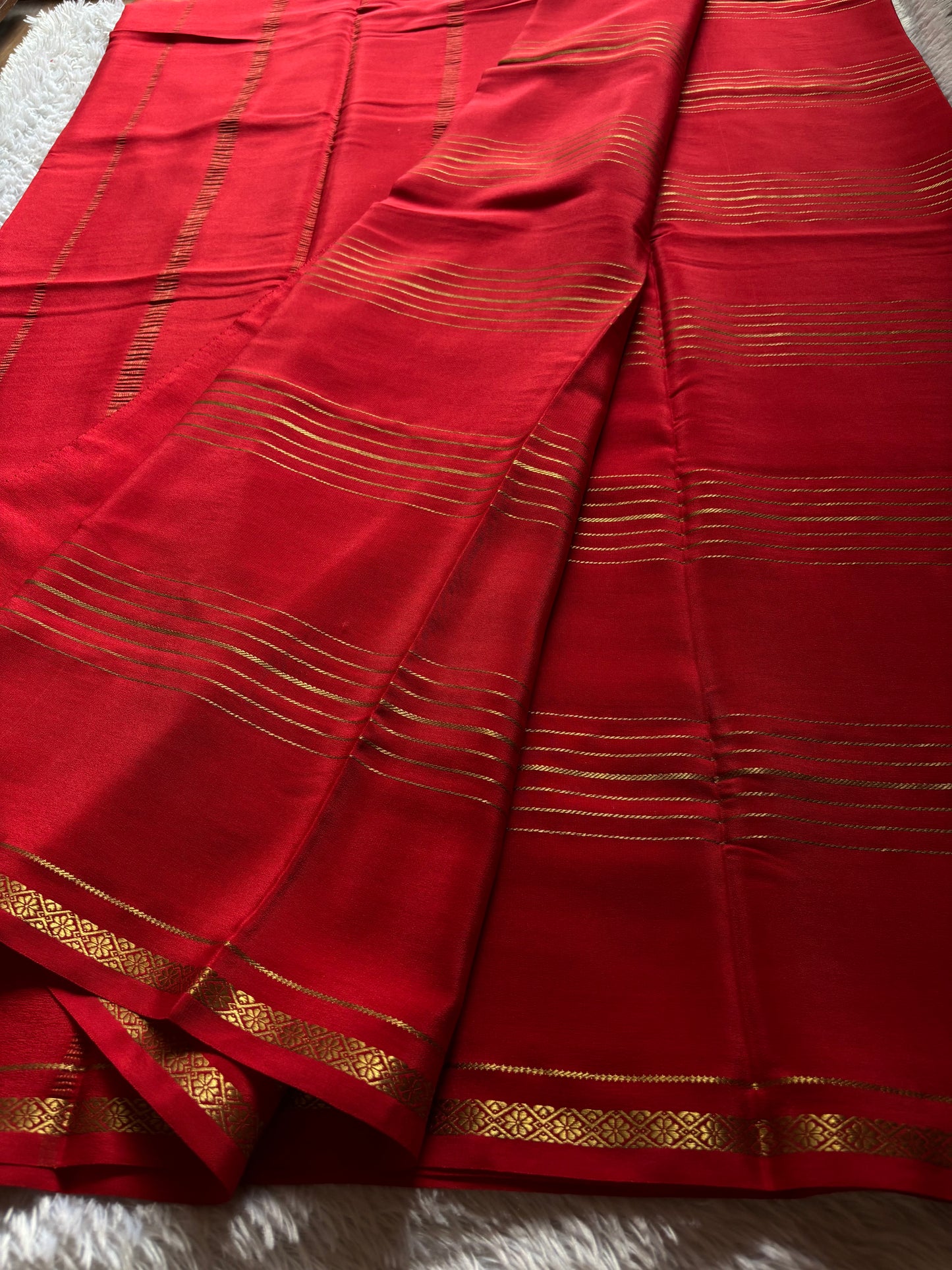 Aparanji : Solid Red