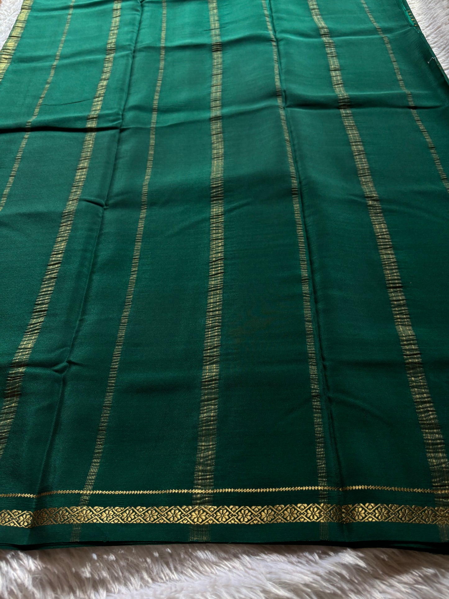 Aparanji : Dark green