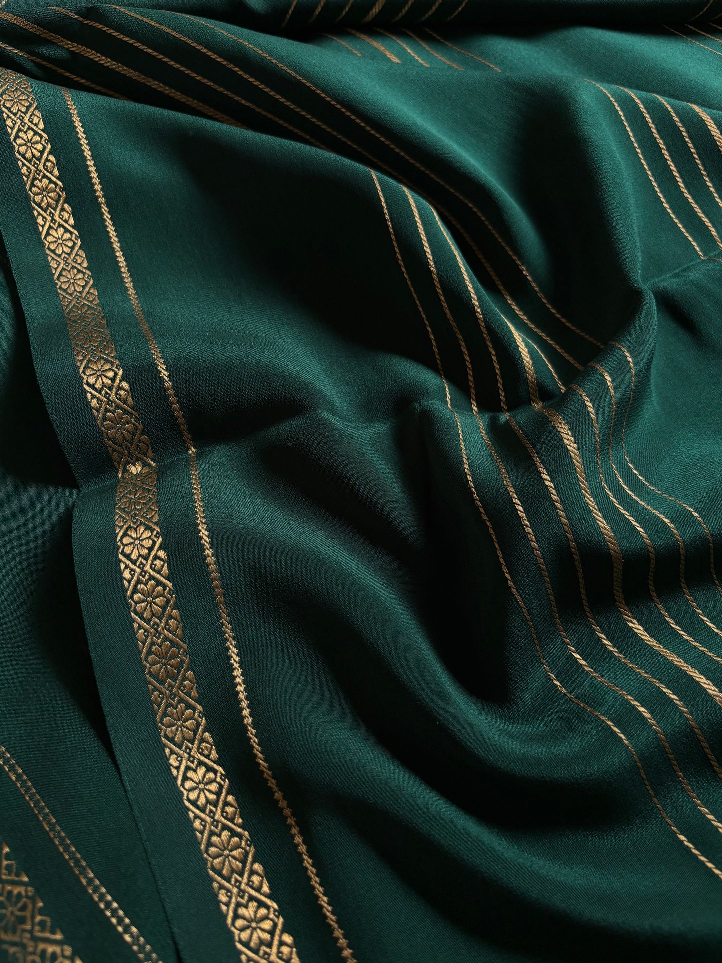 Aparanji : Dark green