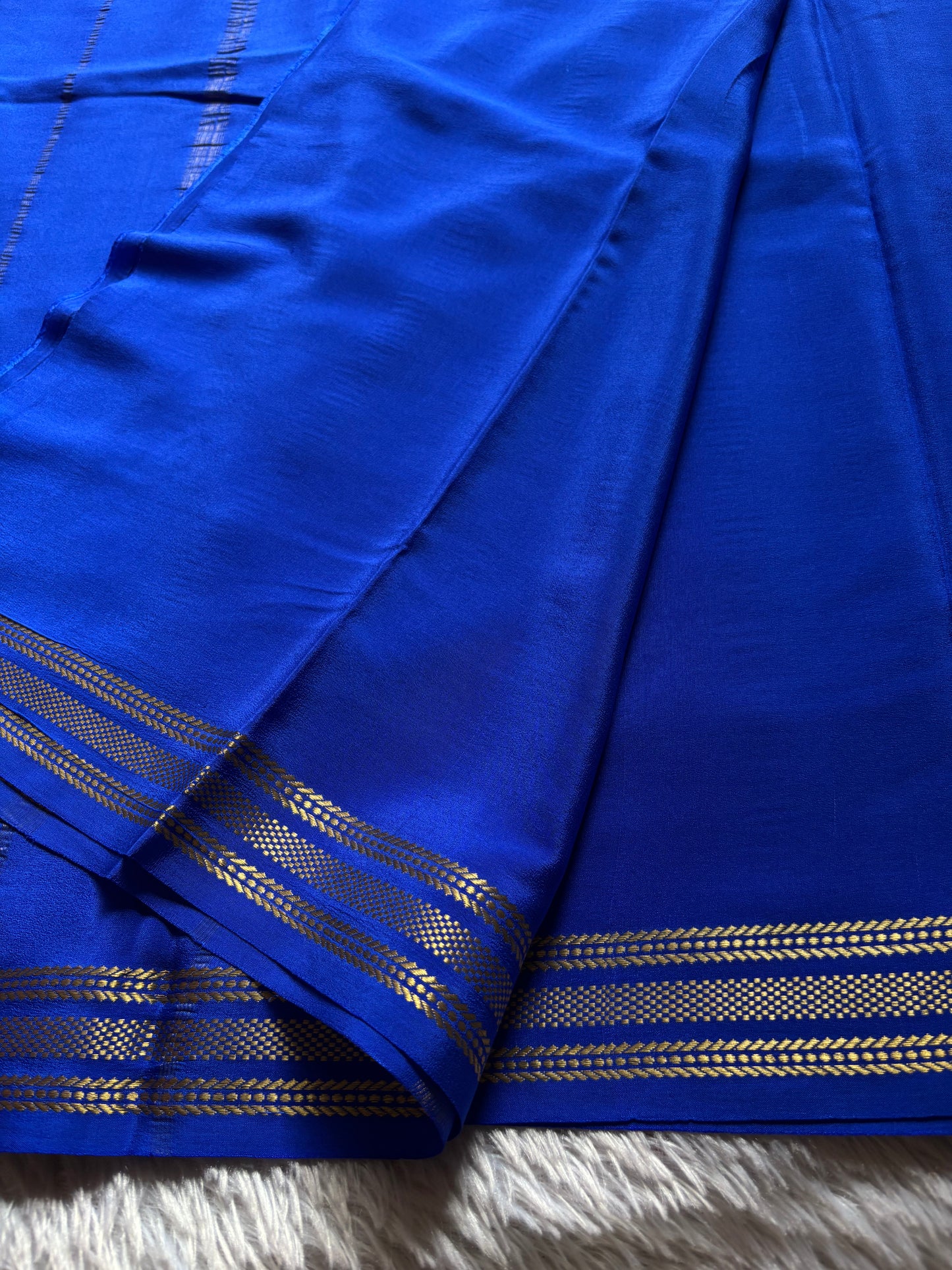 Unnathi : Solid Royal blue