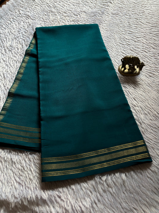 Unnathi : Solid Peacock green