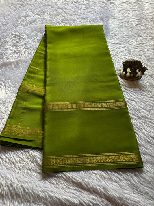 Mridula : Solid Mehendi green