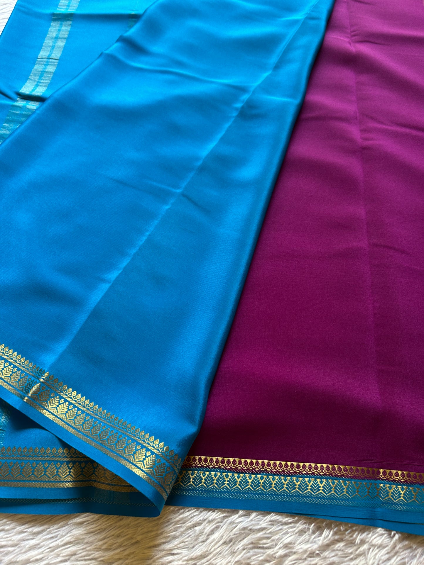 Jyothi (2D) : Dark magenta-ananda blue
