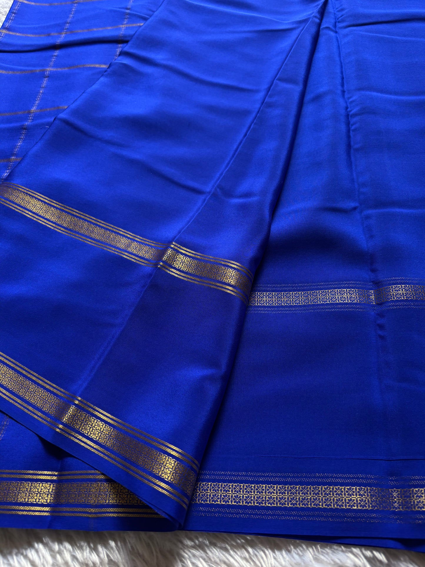 Mridula : Solid Royal blue