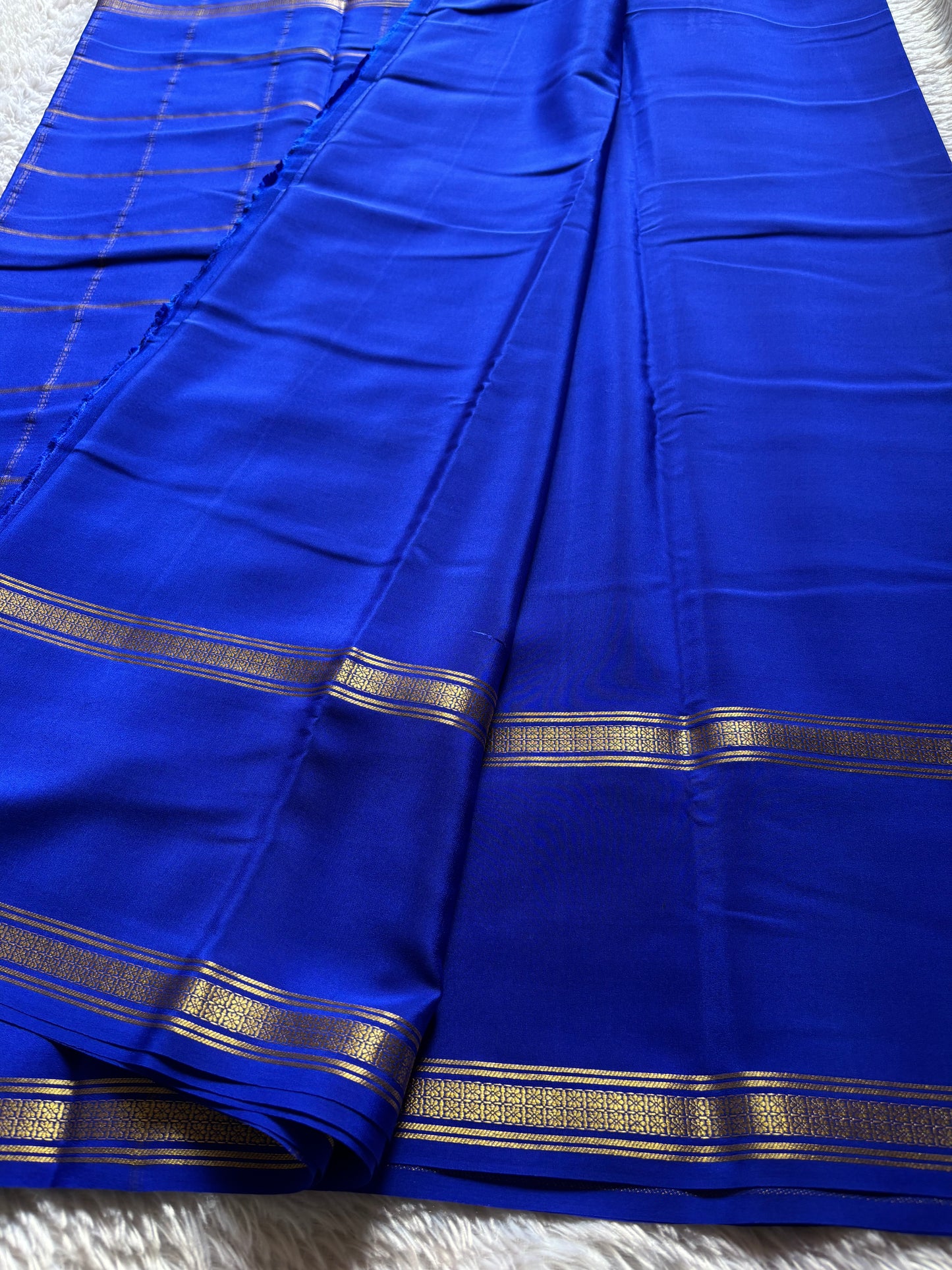 Mridula : Solid Royal blue