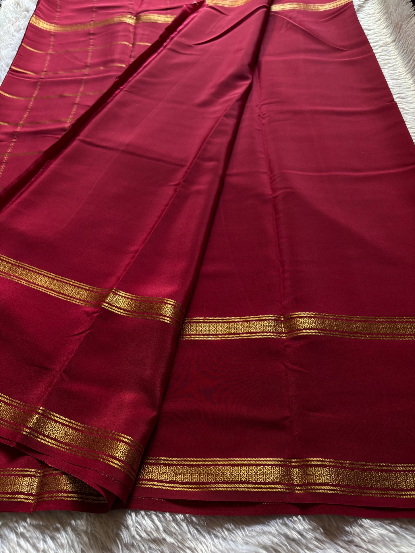 Mridula : Solid Maroon