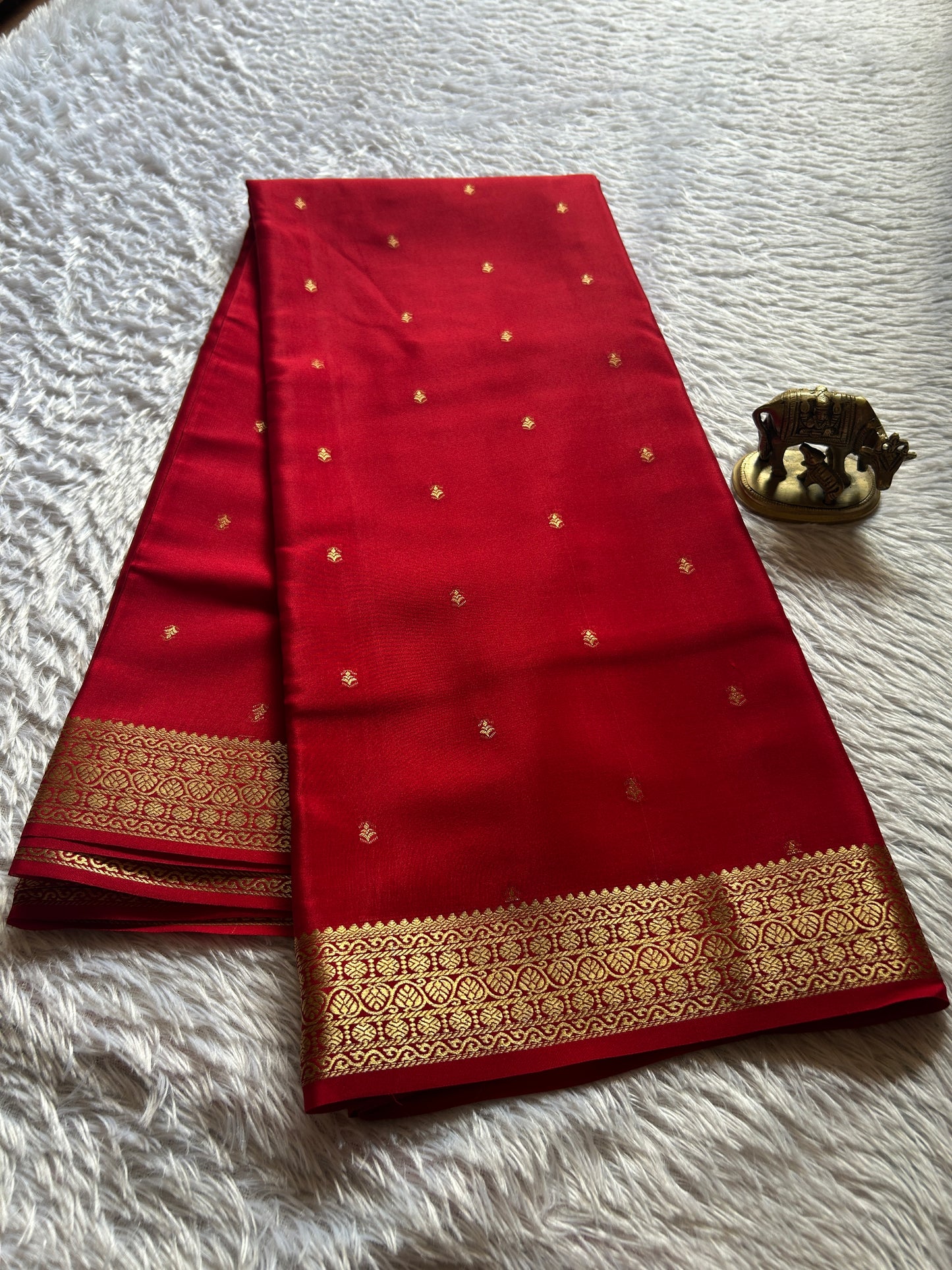 Roshini : Solid Red