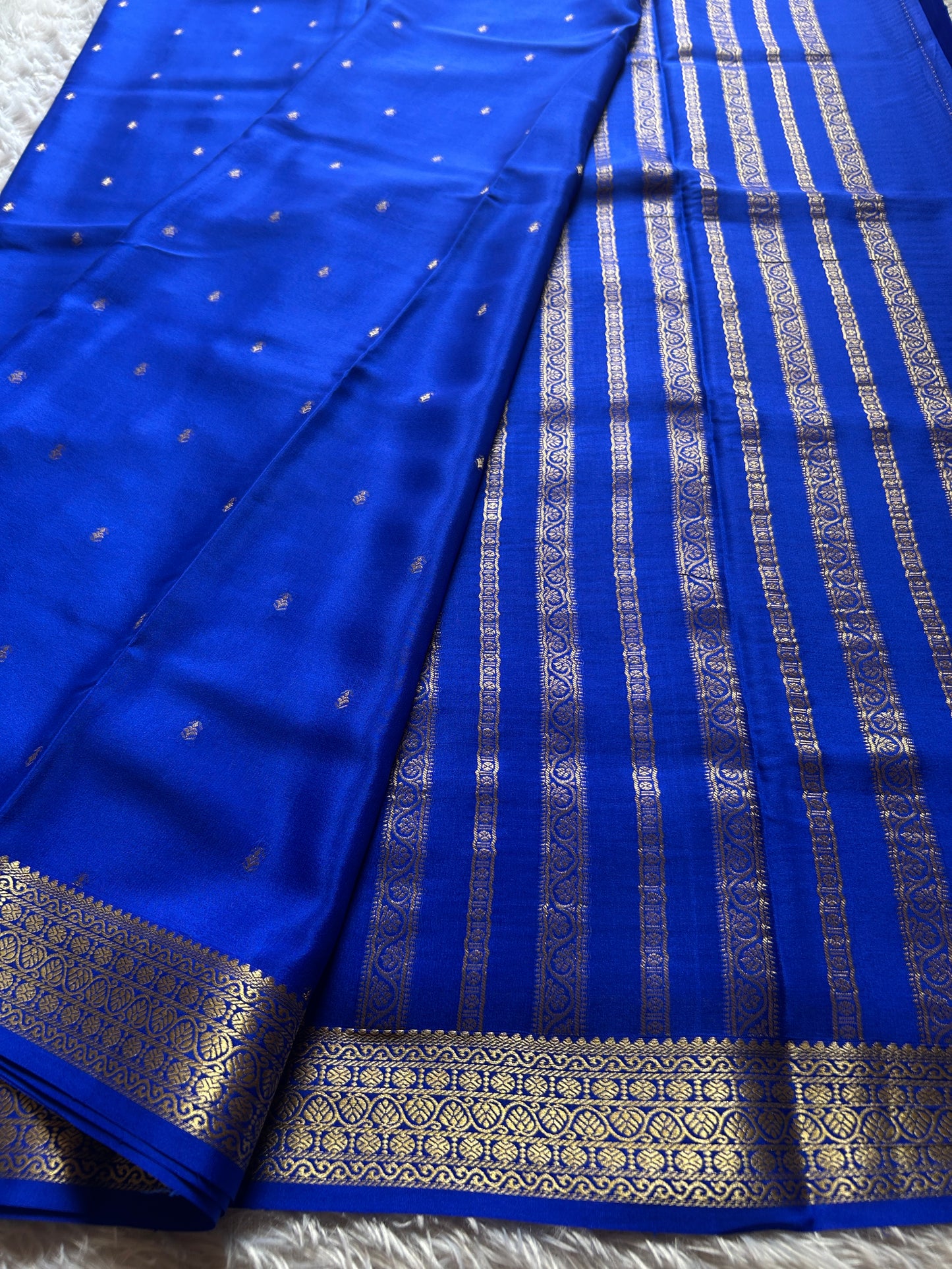 Roshini : Solid Royal blue