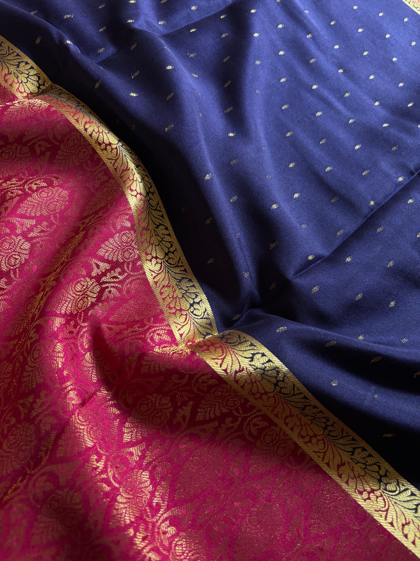Asha (2D) : Navy blue-maroon