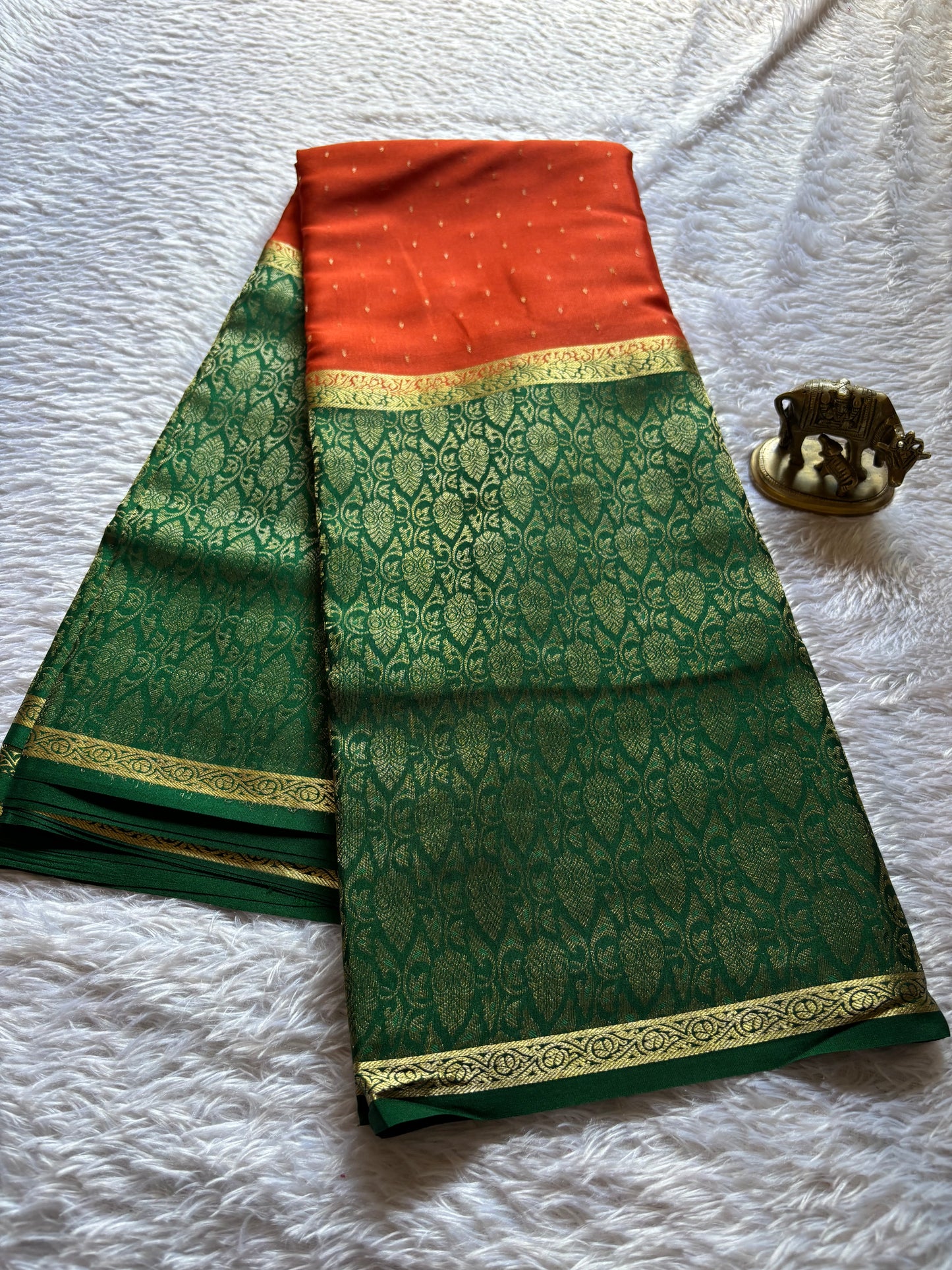 Asha (2D) : Orange-bottle green