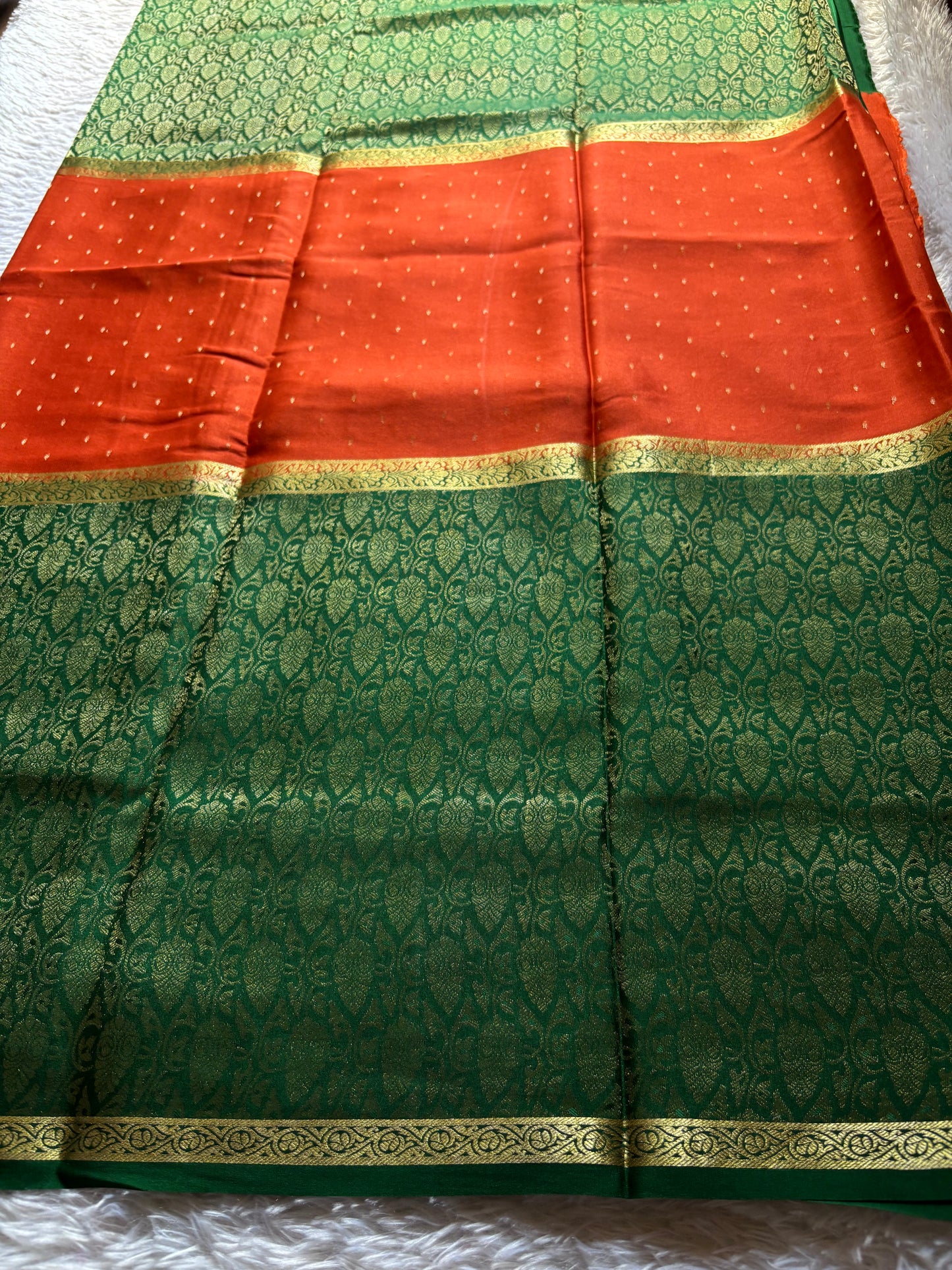Asha (2D) : Orange-bottle green