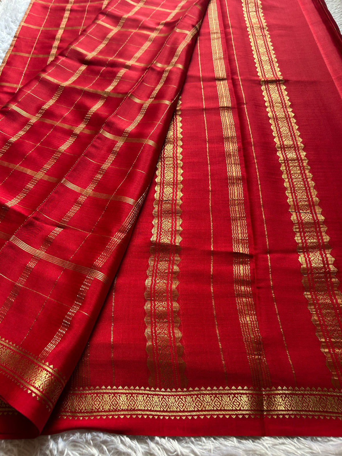 Savithri : Solid Red