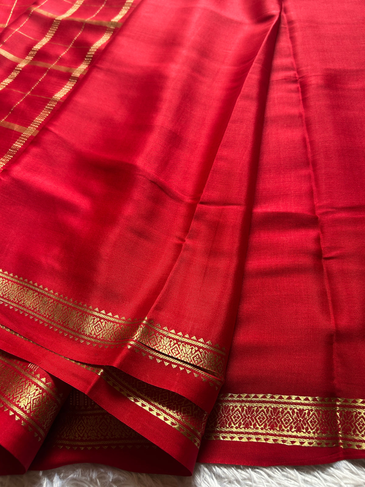 Savithri : Solid Red