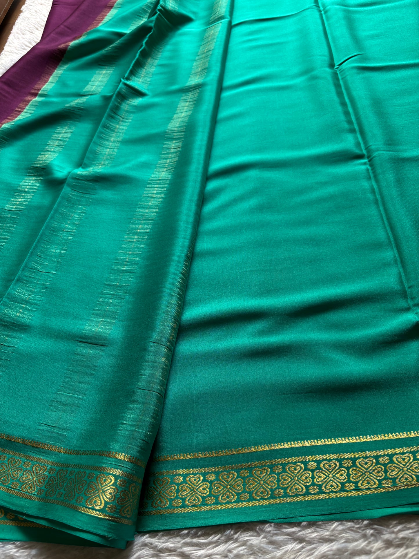 Champaka (2D) : Wine-rama green